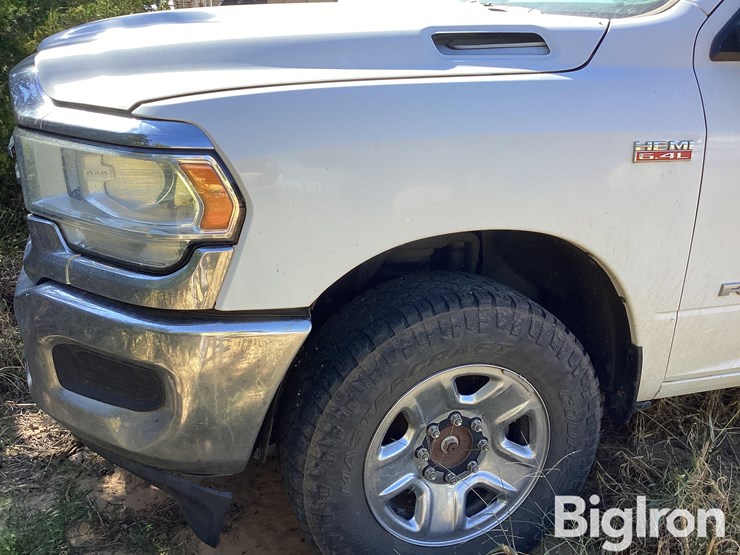 2019-dodge-2500-image-12