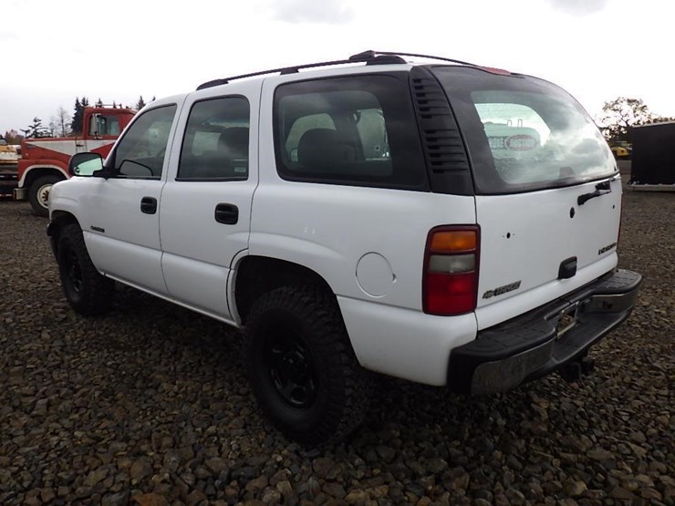 2002-chevrolet-tahoe-image-7