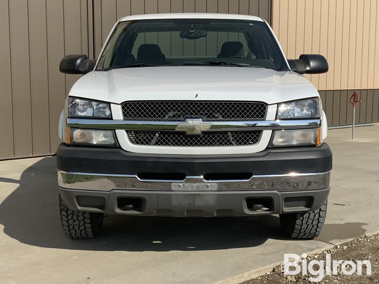 2004-chevrolet-silverado-3500-ls-image-2