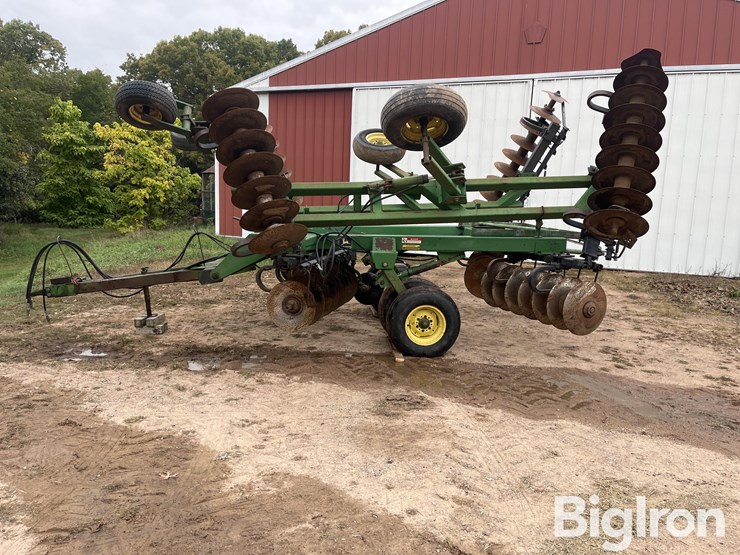 john-deere-635-image-8