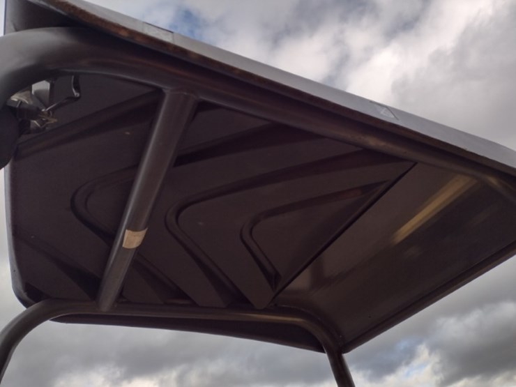 new-holland-ec25-image-13