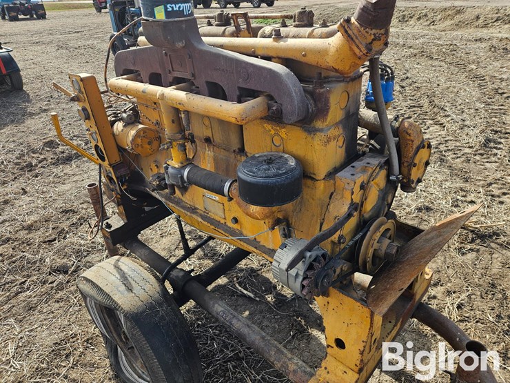 minneapolis-moline-425-a-6-cyl.-power-unit-image-11