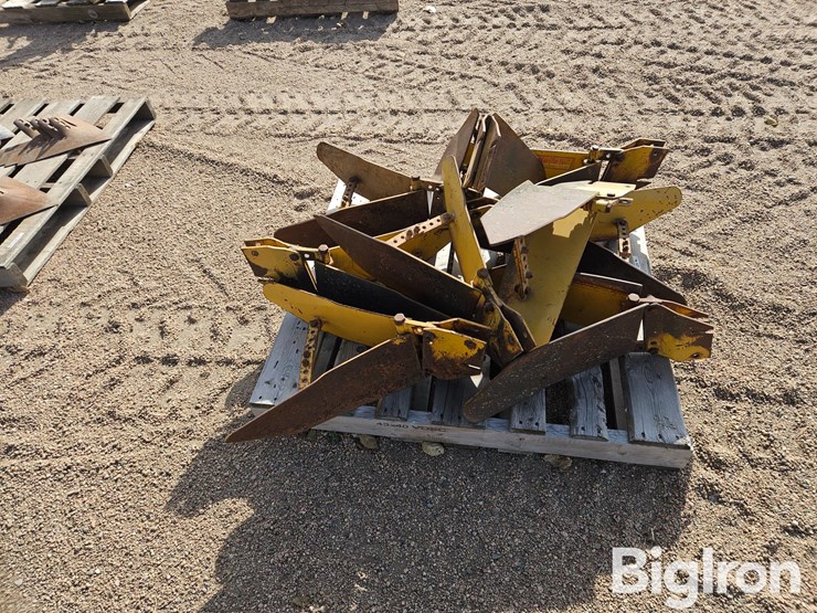 buffalo-cultivator/ridger-ridging-wings-image-2
