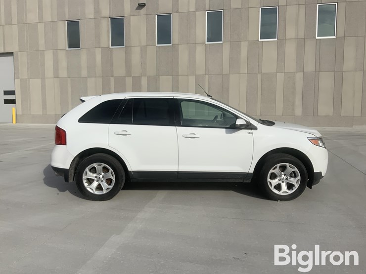 2014-ford-edge-image-4