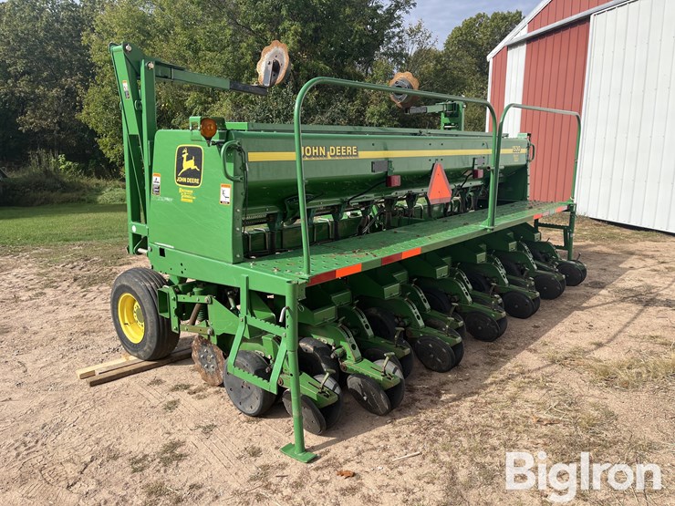 john-deere-1530-image-7