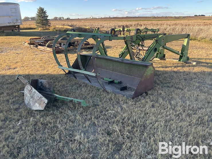 john-deere-158-image-1