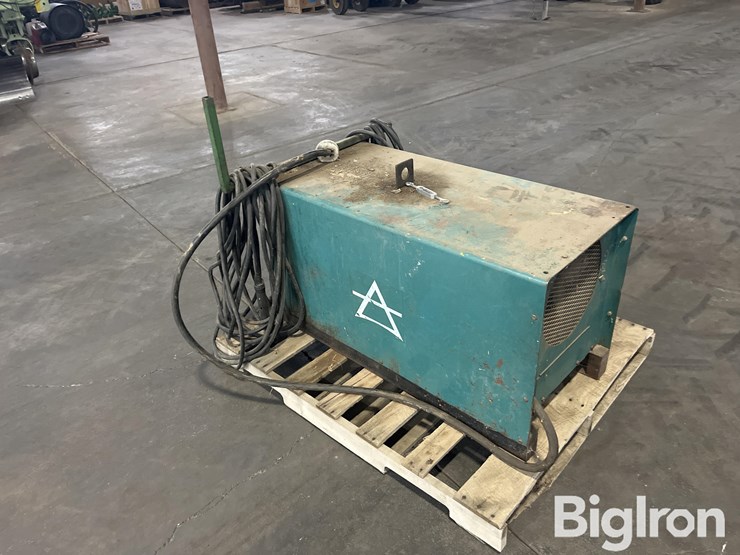 industrial-da250c-welder-image-7
