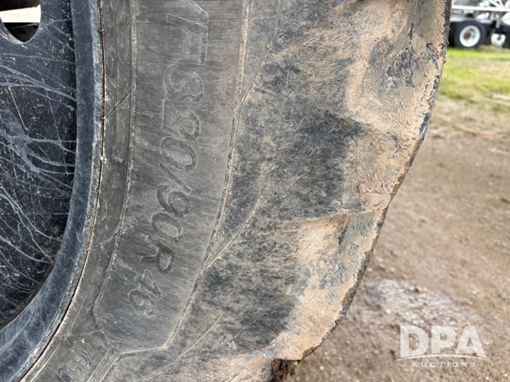 2014-case-ih-3016-image-64