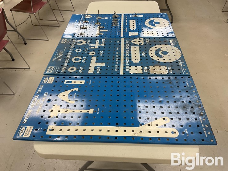 ford-tractor-image-4