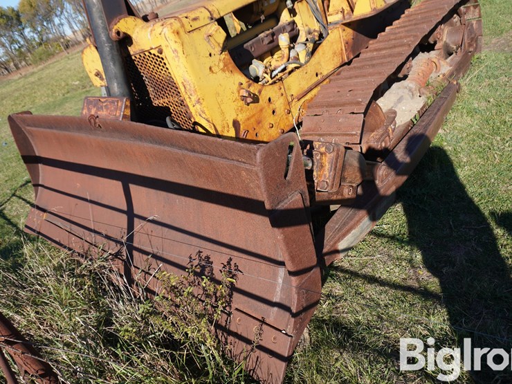 caterpillar-d6-image-8