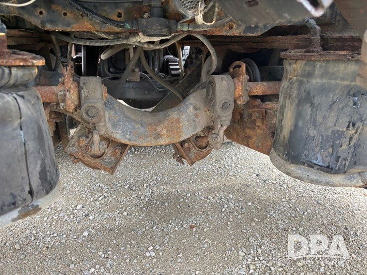 2000-mack-truck-(dr12562-unit-a59)-image-17