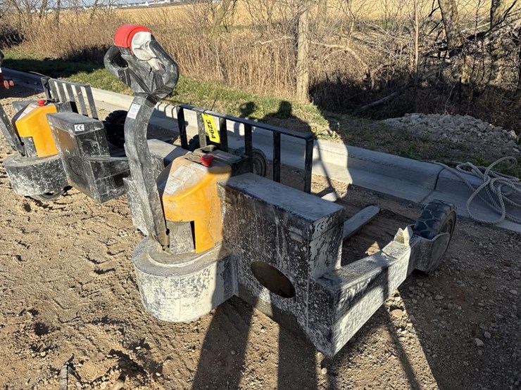 #3294-•-electric-pallet-jack-image-1
