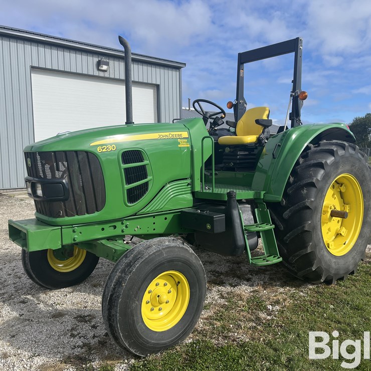 2012 JOHN DEERE 6230