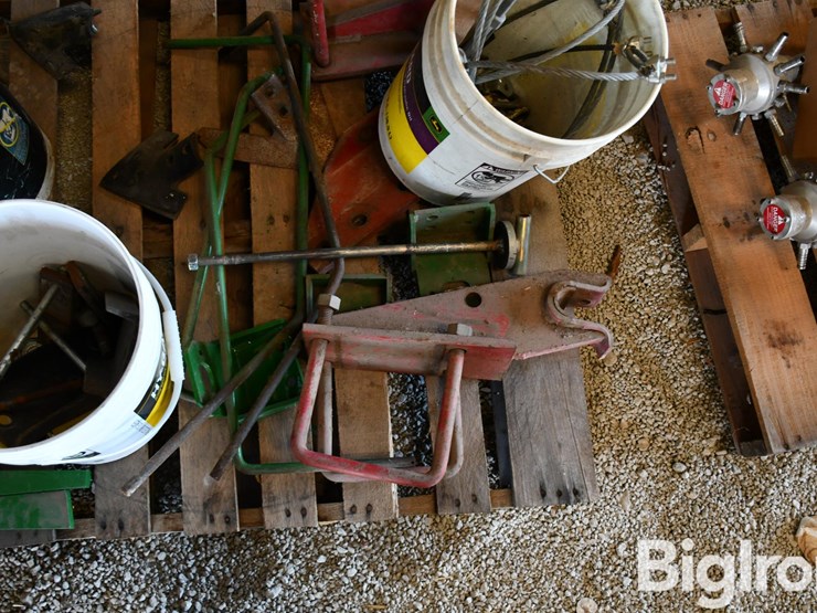 pallets-of-farm-support-image-11