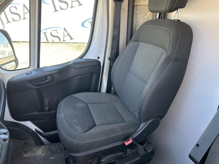 2016-ram-promaster-3500-image-26