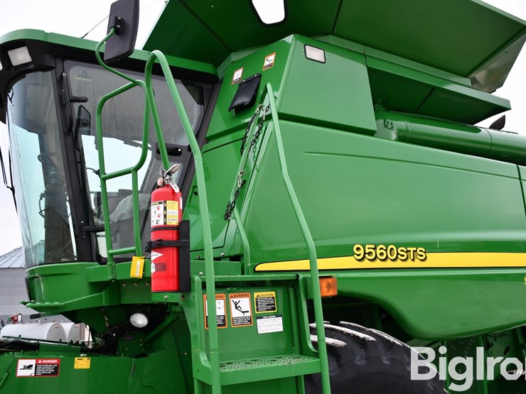 2005-john-deere-9560-sts-image-11