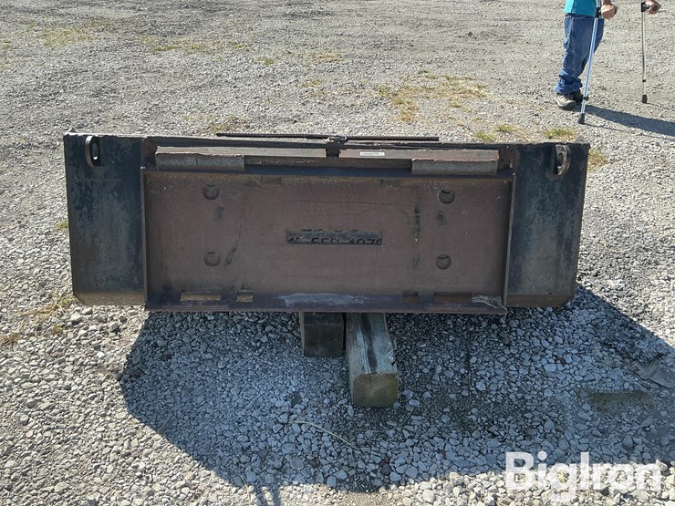 shop-built-66”-bucket-image-6