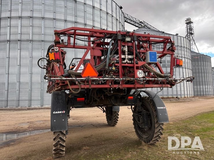 2014-case-ih-3016-image-11