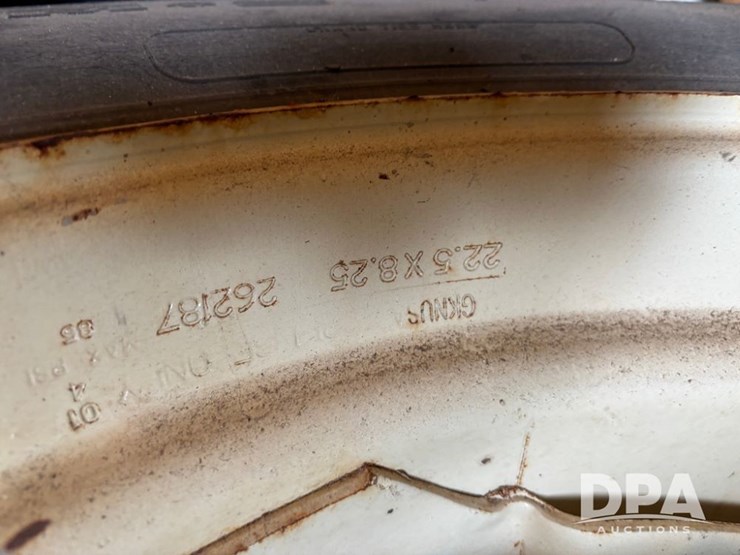 implement-tires-(dr12575)-image-7