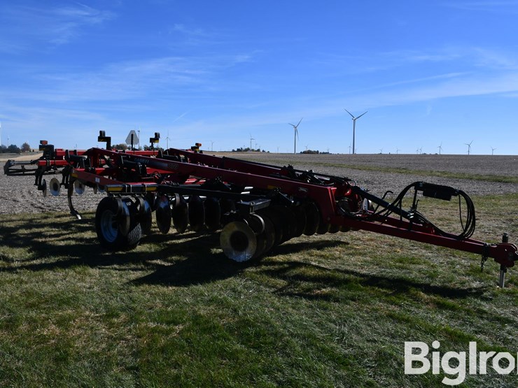 case-ih-870-7-shank-disk-ripper-image-3