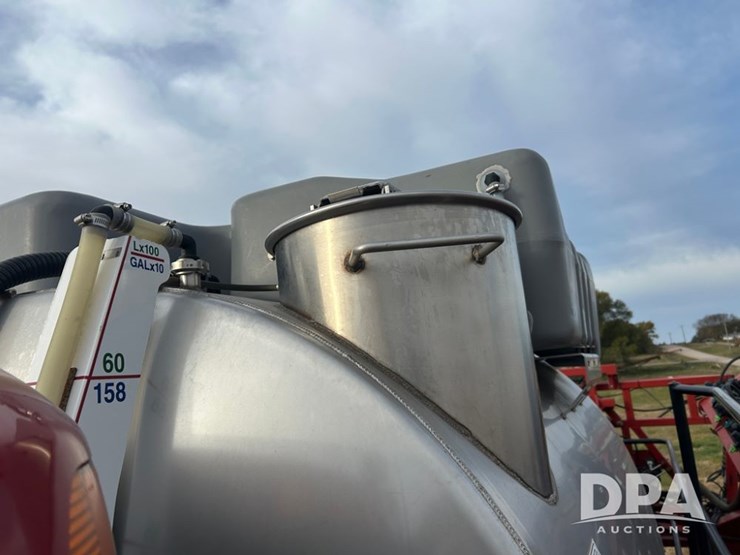 2020-case-ih-patriot-4440-image-54