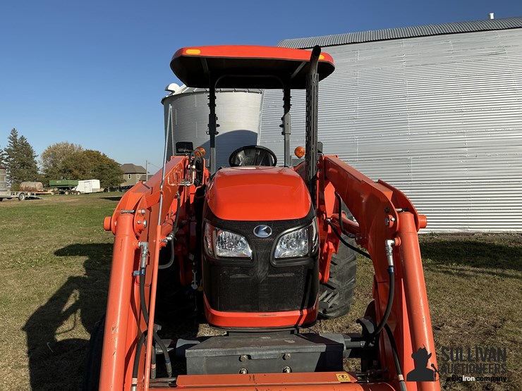2012-kubota-m7040f-image-12