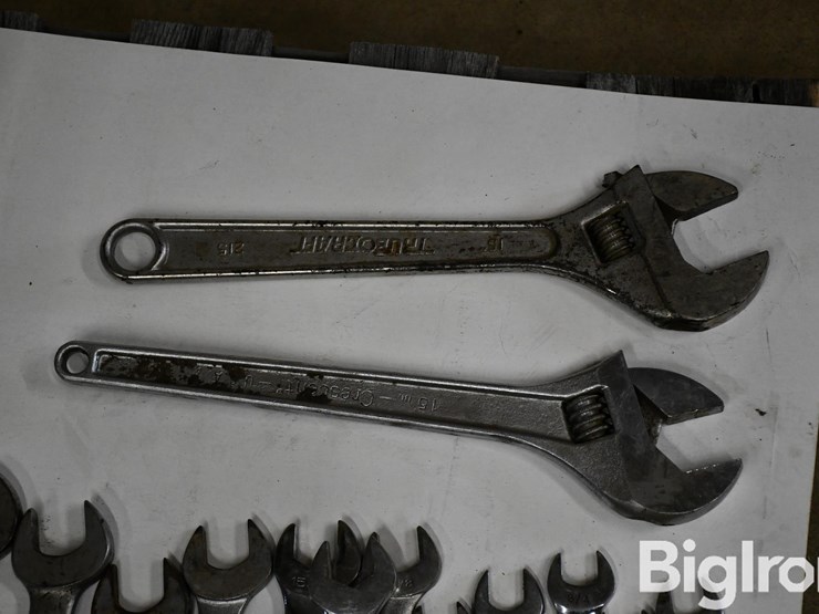 pallet-of-farm-support-image-12