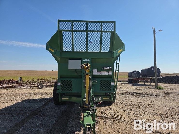 bunning-lowlander-widebody-230-image-2