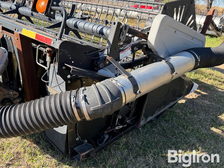 2001-gleaner-800-image-19