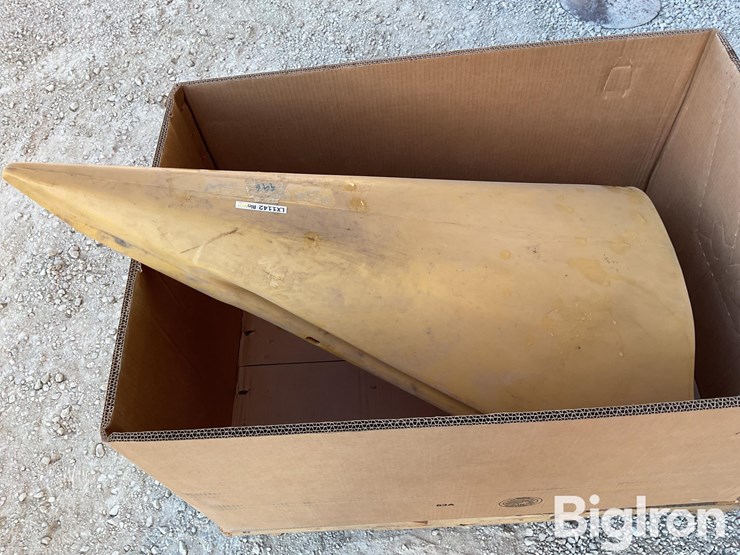 new-holland-996-image-4