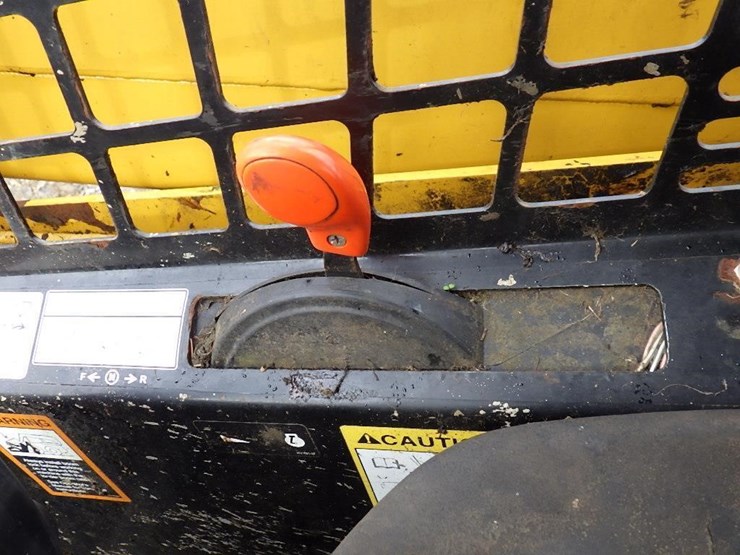 john-deere-317-image-27