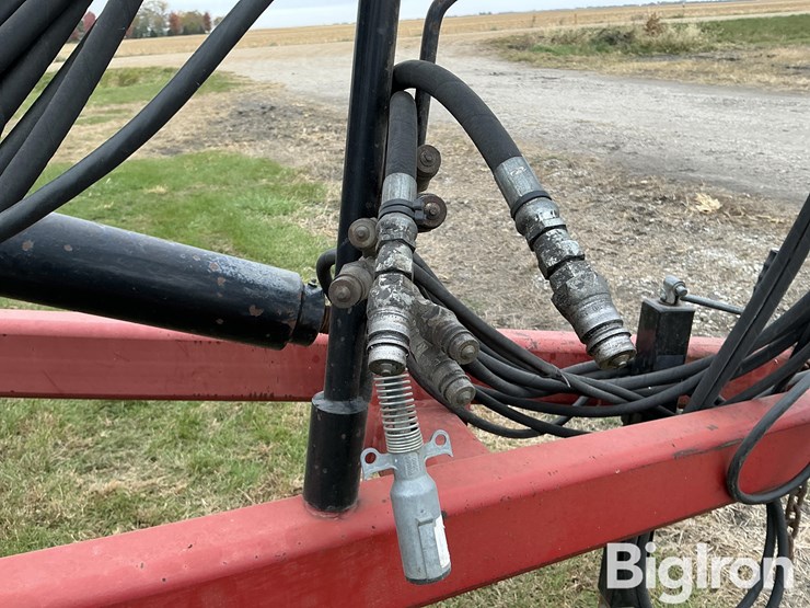 case-ih-870-ecolo-tiger-ripper-image-17