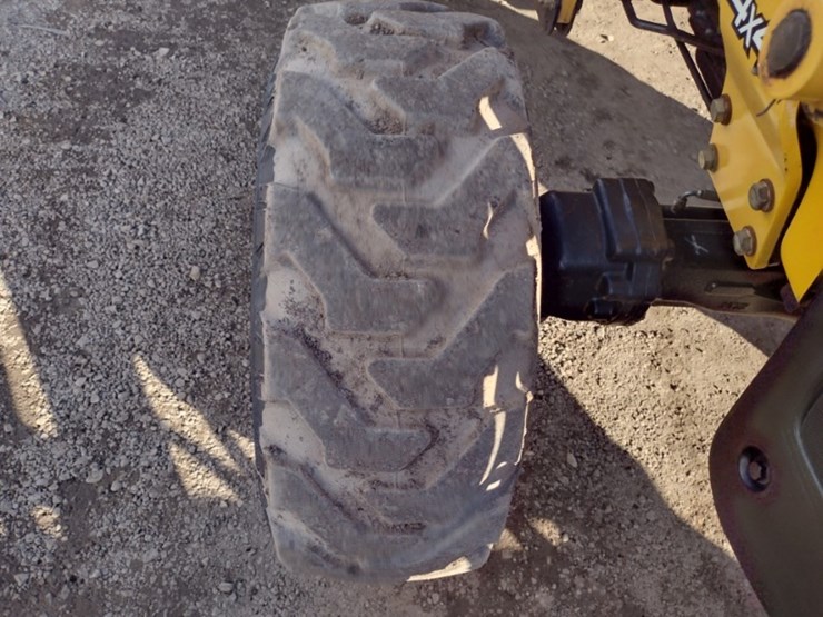 2004-deere-110-image-18