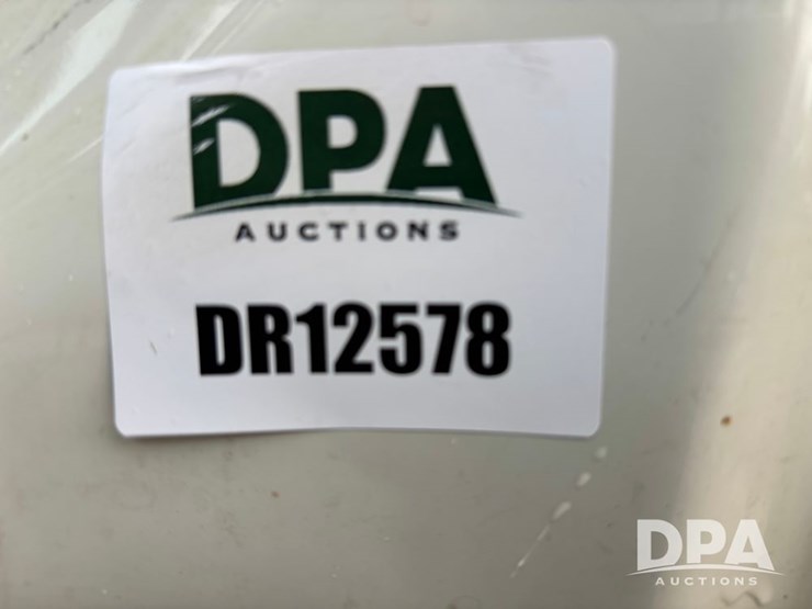 2010-freightliner-business-class-bobtail-truck-(dr12578-unit-221)-image-65