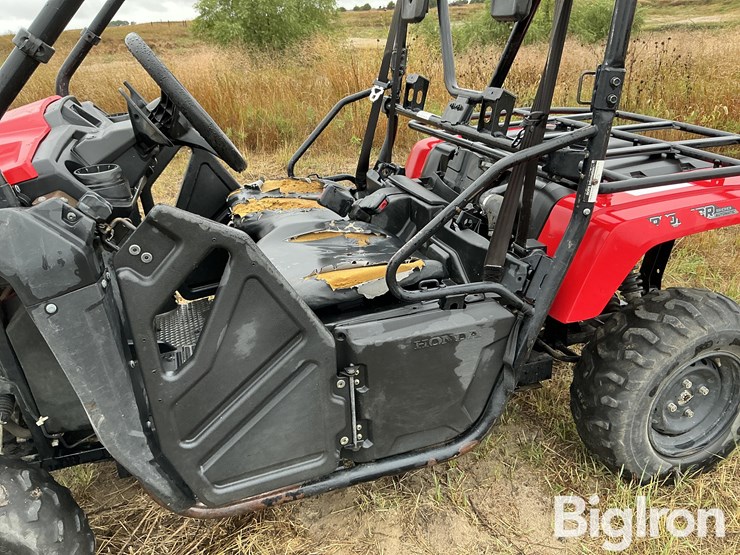 2015-pioneer-4x4-image-14