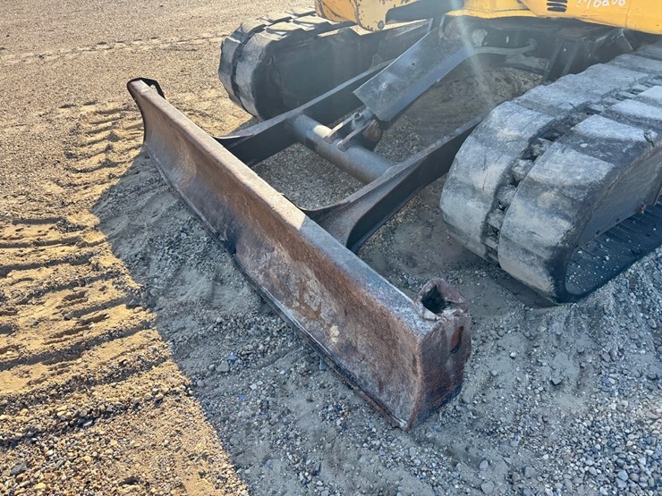 2015-komatsu-pc45mr-image-13