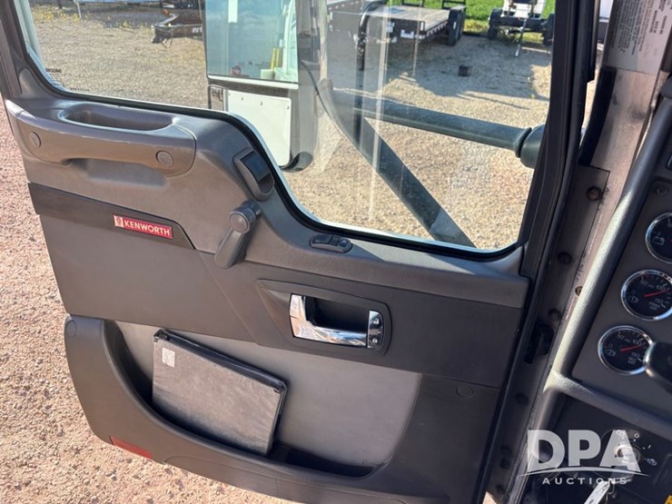 2013-unit-70-image-80