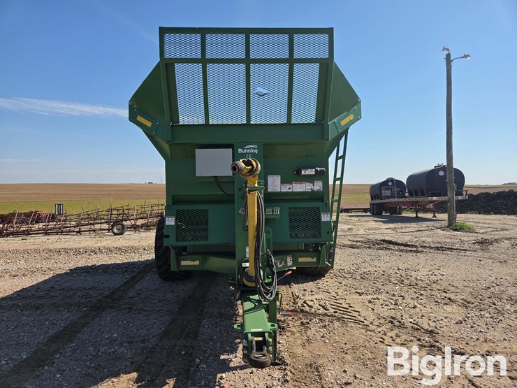 bunning-lowlander-widebody-230-image-11