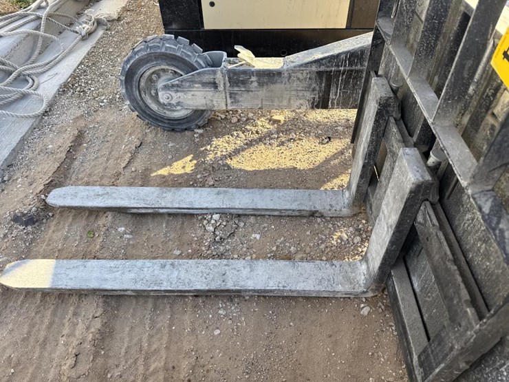 #3294-•-electric-pallet-jack-image-6