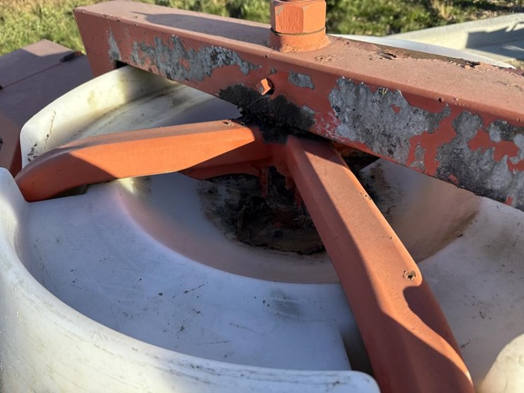 #3297-•-multiquip-concrete-mixer-image-10