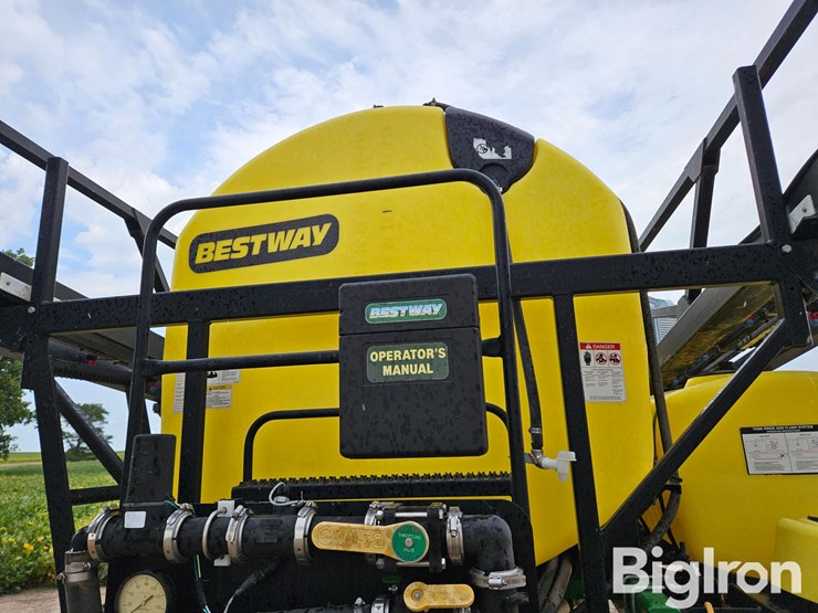 bestway-1,850-gal-100'-boom-pull-type-sprayer-image-16