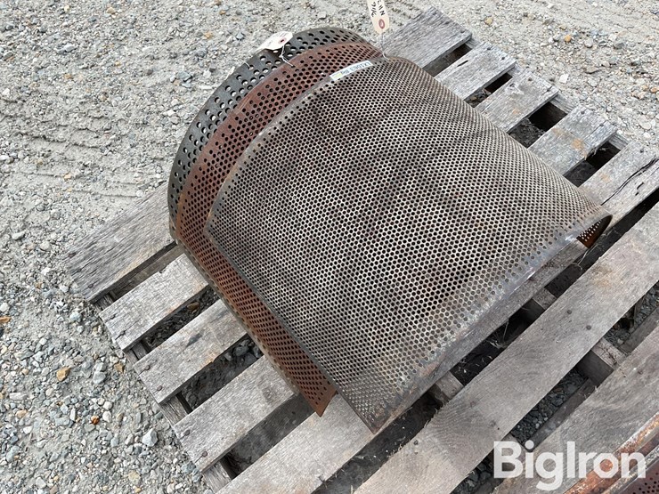 new-holland-352-image-1