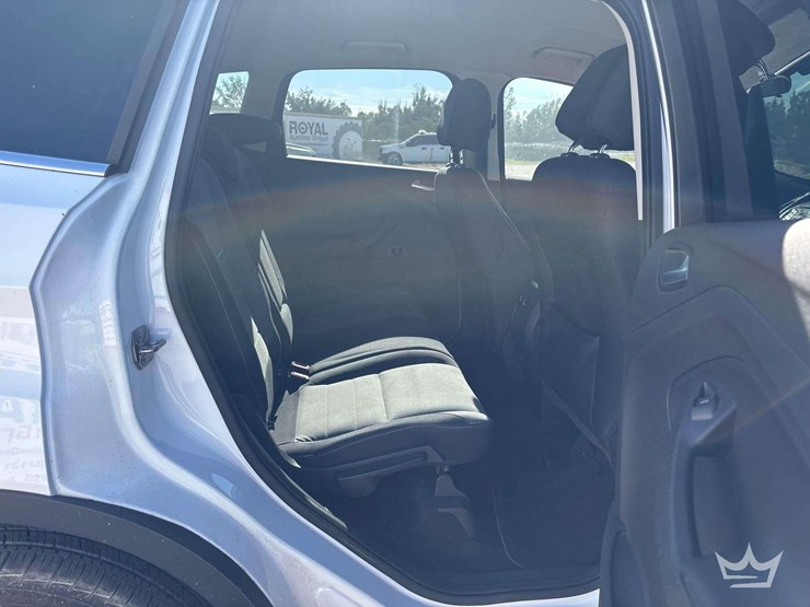 2015-ford-escape-image-22