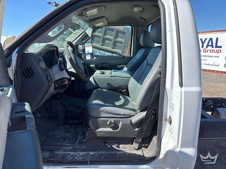 2015-ford-f350-image-12