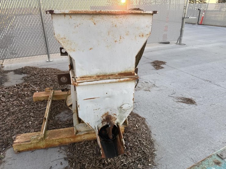 #4294-•-68“-hydraulic-skid-steer-mixer-attachment-image-4