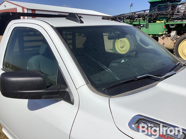 2019-dodge-2500-image-19