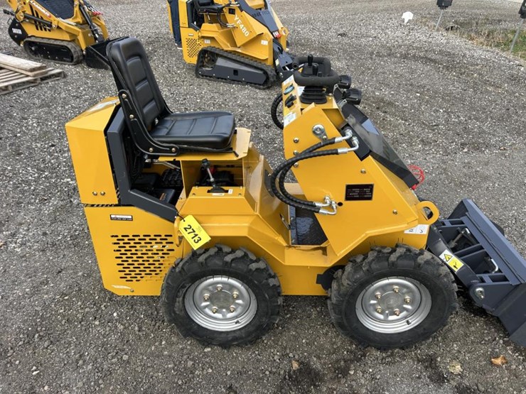 #2713-•-2025-infront-yf400-mini-skid-steer-image-6