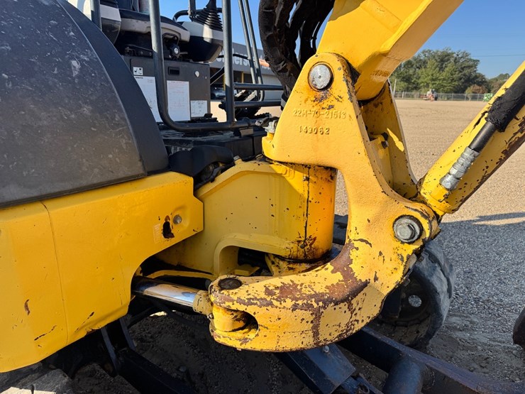 2015-komatsu-pc45mr-image-17