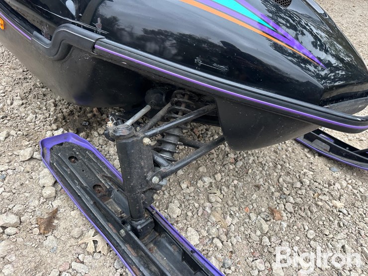 1995-caterpillar-550-image-10