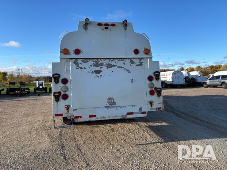 2013-unit-70-image-10